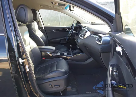 2016 Kia Sorento 3.3L Ex z USA, uszkodzony, nr VIN 5XYPHDA59GG133689